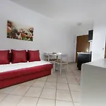 Sanmichel * Pula