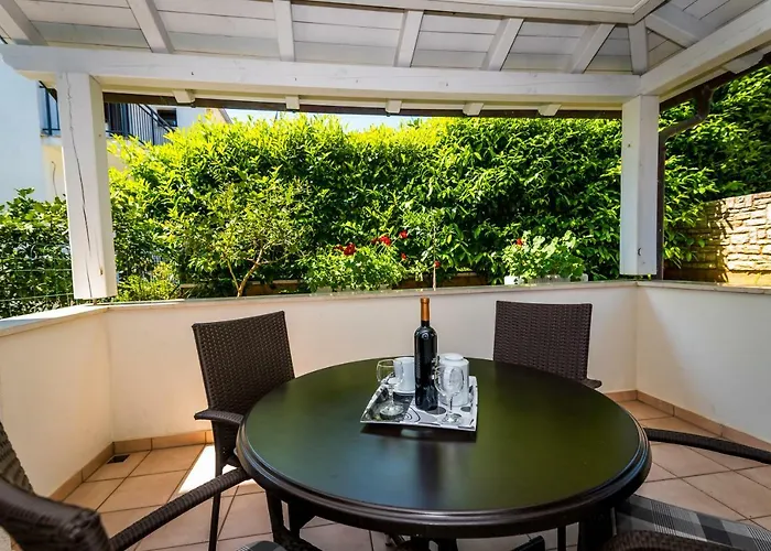 Sanmichel Apartment *