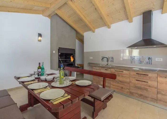 Sanmichel Apartment Pula