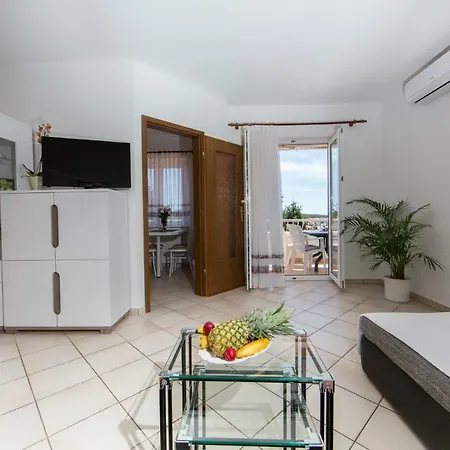 Sanmichel Apartment *